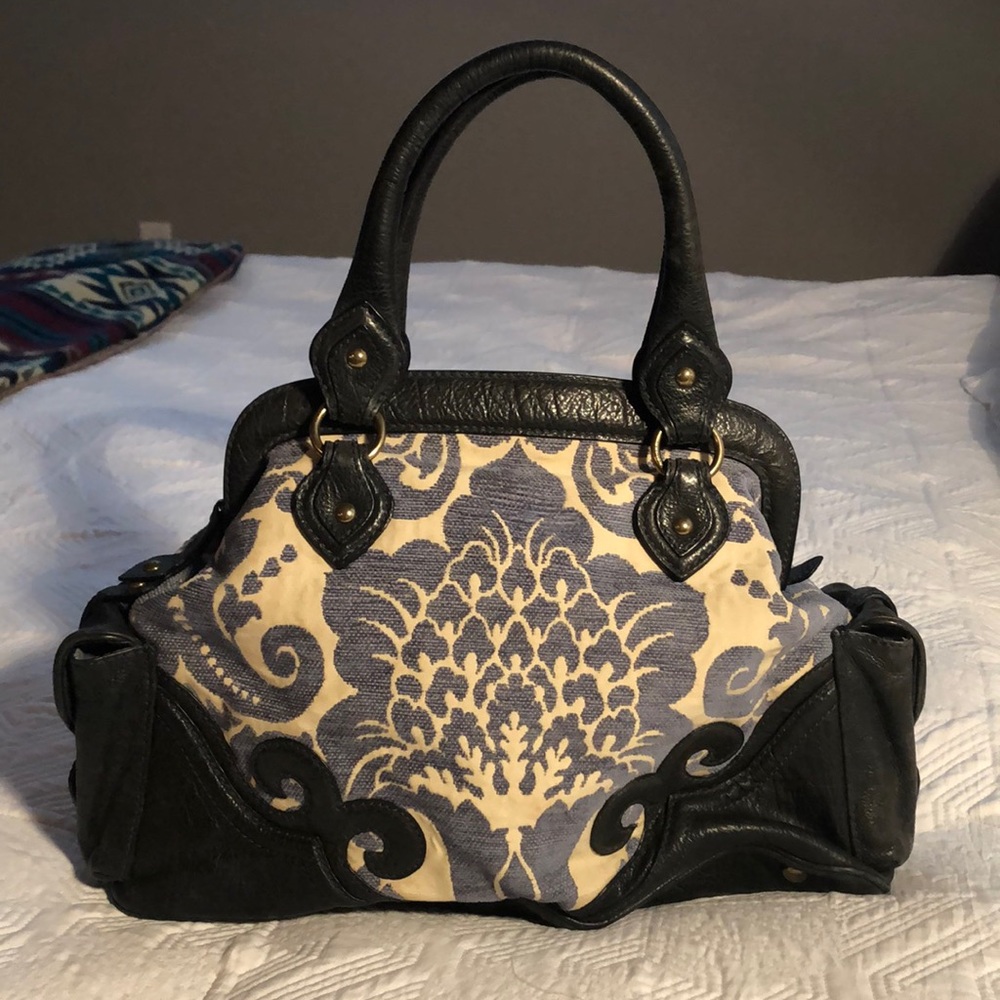 Vintage Isabella Fiore leather western boho hobo shoulder bag purse embroidered